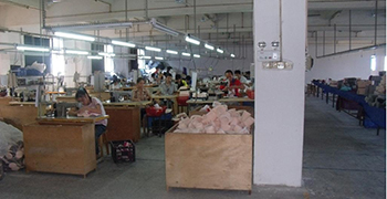 手袋廠如何做好手袋的防霉措施？這些你都知道了嗎？