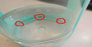 塑料杯夾層發(fā)霉，這樣處理試試！